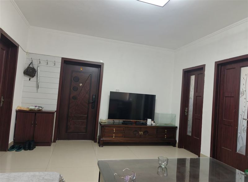 西高新村24-3-301对外出售